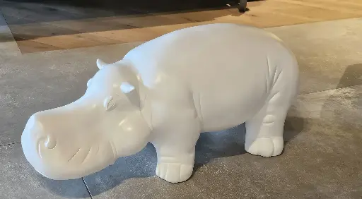 [Q440/1] Hippo Big / Rial White